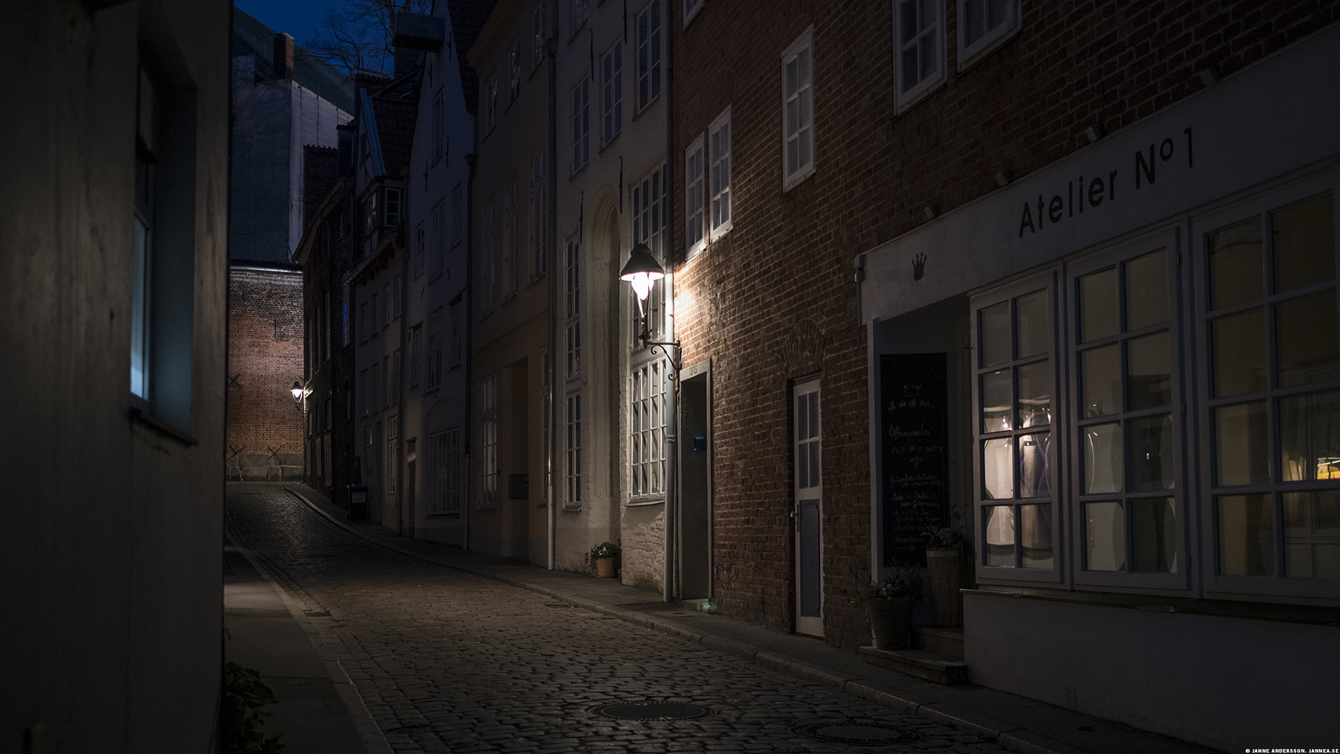 På kvällen, en gata i Lübeck | © Janne A